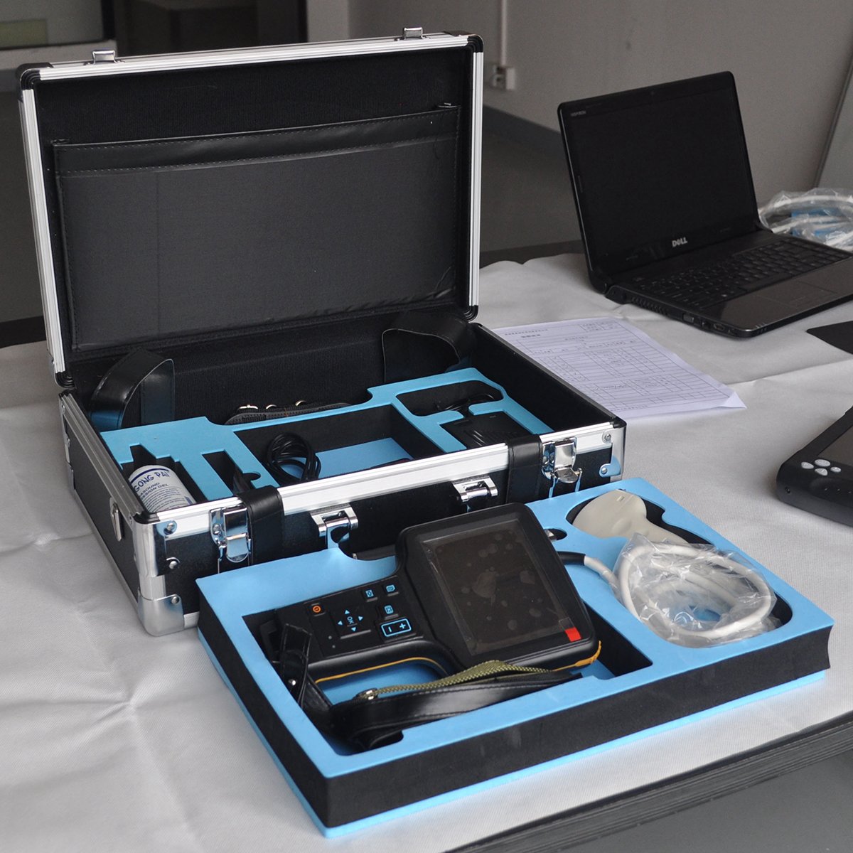 Portable Veterinary Ultrasound Scanner Machine Waterproof MDLVU31