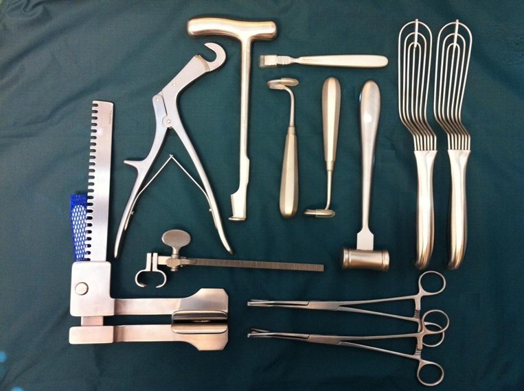 Thoracotomy Set