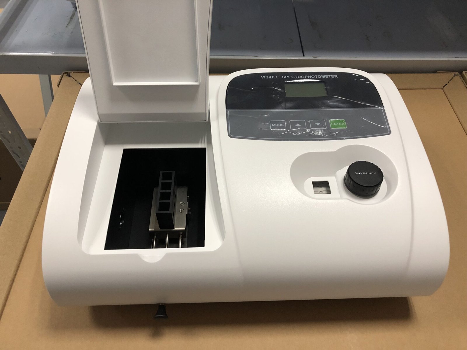 Visible Spectrophotometer Machine MDLUV08