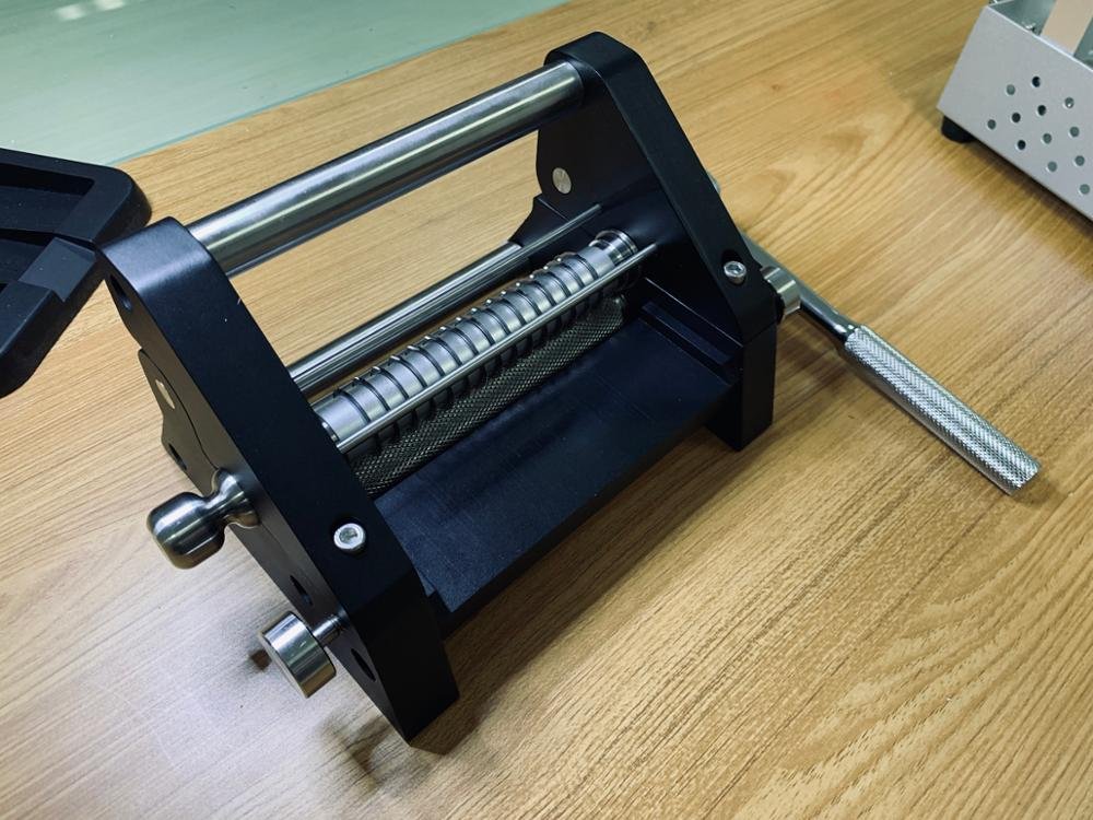 Multi-use Surgical Burns Skin Graft Mesher MSLSGM02 - Image 4